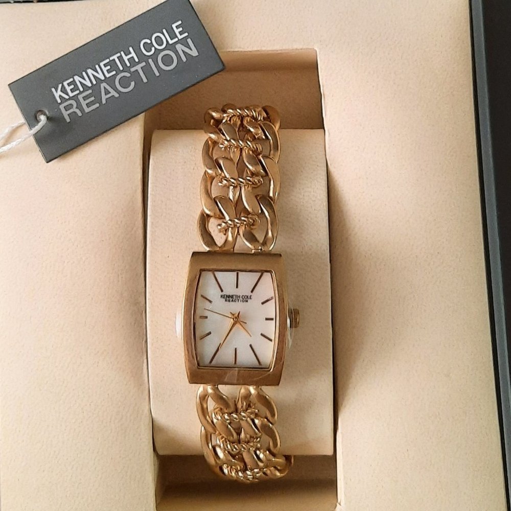 Vintage Kenneth Cole Reaction Ladies Bracelet Watch
